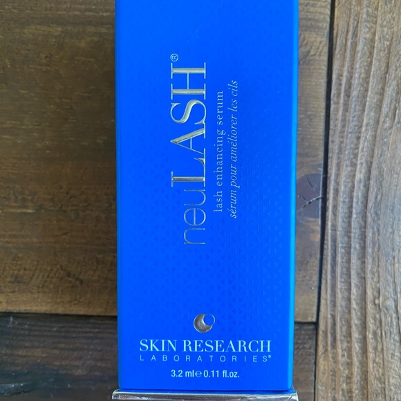 Brand New neuLASH last enhancing serum - Picture 1 of 1
